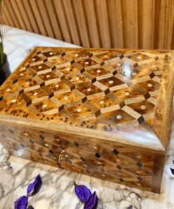 Thuya wooden box